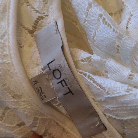 LOFT White Sleeveless Lace Top Keyhole Tie Neck Closure - Picture 3 of 4